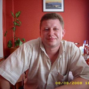 Парни в Люберцах: Алексей Жуков, 45 - ищет девушку из Люберец