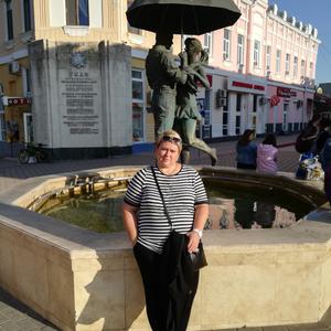 Девушки в Новороссийске: Елена Милашевская, 52 - ищет парня из Новороссийска