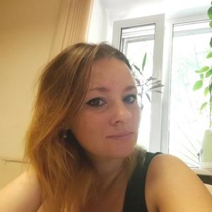 Девушки в Новокузнецке: Нина, 37 - ищет парня из Новокузнецка