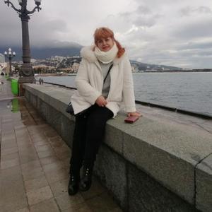 Девушки в Санкт-Петербурге: Виктория, 46 - ищет парня из Санкт-Петербурга