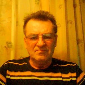 Парни в Череповце: Федор, 68 - ищет девушку из Череповца