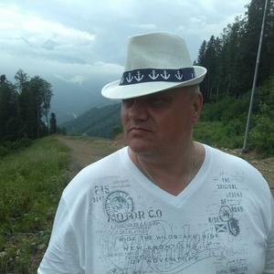 Парни в Череповце: Макс, 54 - ищет девушку из Череповца