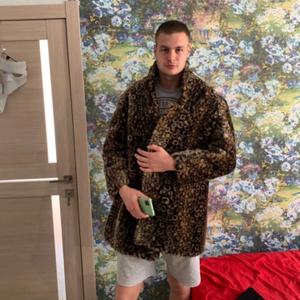 Парни в Лабинске: Артём, 24 - ищет девушку из Лабинска