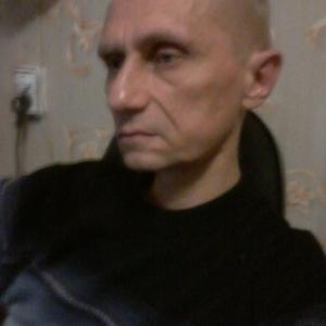 Парни в Твери: Александр, 49 - ищет девушку из Твери