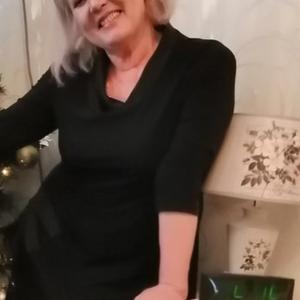 Девушки в Таганроге: Валентина Лазарева, 66 - ищет парня из Таганрога