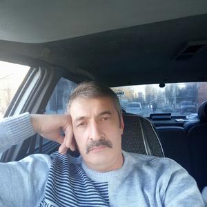Олег, 59 лет, Губкин