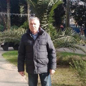 Василий, 64 года, Краснодар