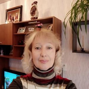 Девушки в Челябинске: Анна, 62 - ищет парня из Челябинска