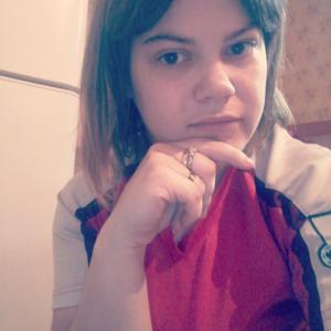 Девушки в Кемерово: Марина, 28 - ищет парня из Кемерово