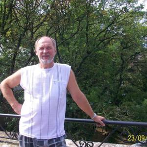 Анатолий, 68 лет, Кимры