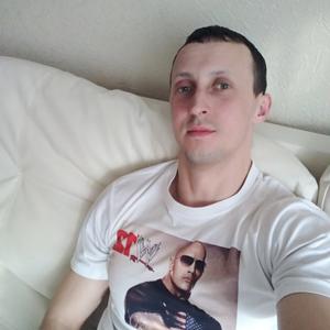 Парни в Бердске: Игорь, 34 - ищет девушку из Бердска