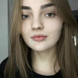 Девушки в Санкт-Петербурге: Алёна, 20 - ищет парня из Санкт-Петербурга
