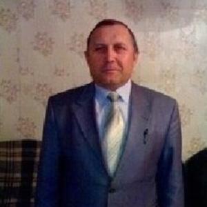 Парни в Новочебоксарске: Николай Белов, 63 - ищет девушку из Новочебоксарска