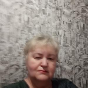 Девушки в Липецке: Марина, 61 - ищет парня из Липецка