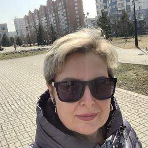 Девушки в Новокузнецке: Elena, 55 - ищет парня из Новокузнецка