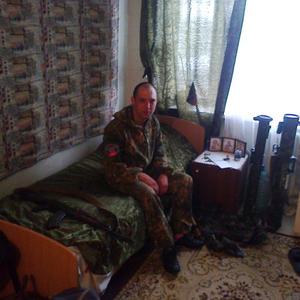 Парни в Донецке: Санек Бабичев, 40 - ищет девушку из Донецка