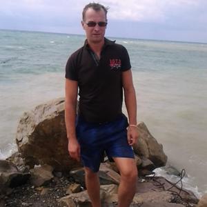 Парни в Лабинске: Сергей, 51 - ищет девушку из Лабинска