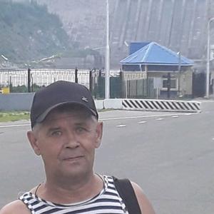 Евгений, 58 лет, Магадан