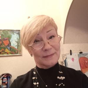 Марина, 64 года, Санкт-Петербург