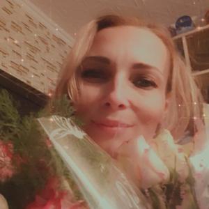 Девушки в Саяногорске: Ирина Носкина, 41 - ищет парня из Саяногорска