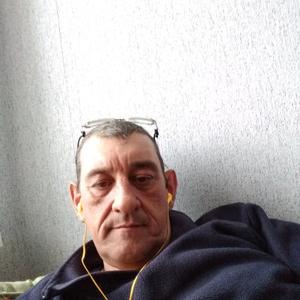 Парни в Ялуторовске: Юрий, 53 - ищет девушку из Ялуторовска