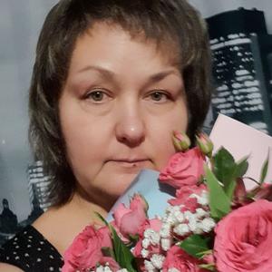 Девушки в Якутске: Ирина, 52 - ищет парня из Якутска