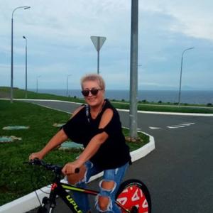Девушки в Владивостоке: Лариса, 59 - ищет парня из Владивостока