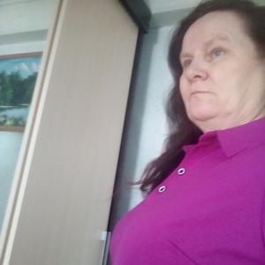 Девушки в Ирбите: Людмила, 58 - ищет парня из Ирбита