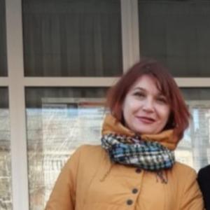 Девушки в Томске: Елена, 55 - ищет парня из Томска