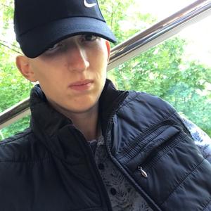 Парни в Калининграде: Степан, 20 - ищет девушку из Калининграда