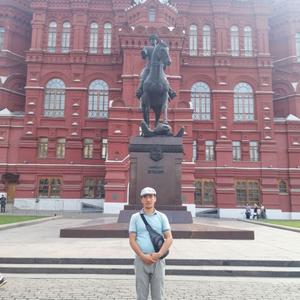 Парни в Новомосковске: Рустам, 32 - ищет девушку из Новомосковска