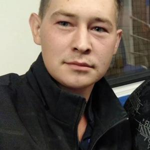 Парни в Пугачеве: Антон, 26 - ищет девушку из Пугачева