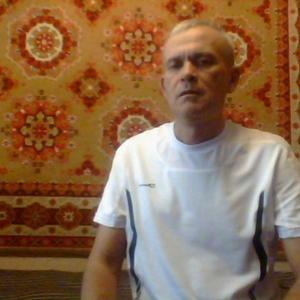 Виталик Егоров, 60 лет, Казань