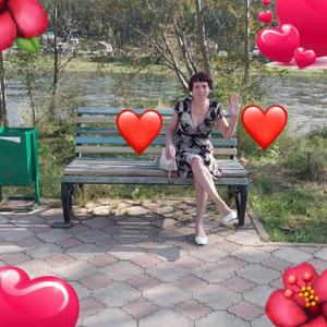Девушки в Новосибирске: Елена, 53 - ищет парня из Новосибирска