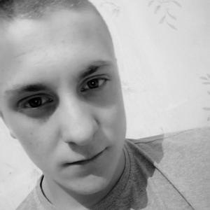 Денис, 24 года, Брянск