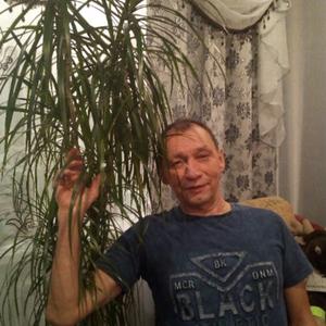 Леонид, 67 лет, Санкт-Петербург