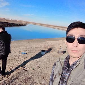 Парни в Актау (Казахстан): Елнур, 26 - ищет девушку из Актау (Казахстан)