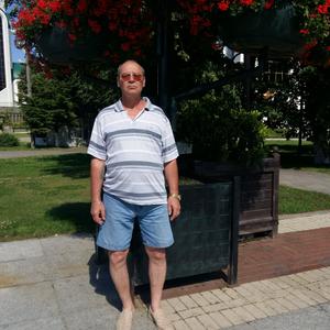Парни в Калининграде: Александр Кривошеев, 63 - ищет девушку из Калининграда