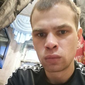 Парни в Тюкалинске: Дмитрий, 30 - ищет девушку из Тюкалинска
