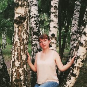 Девушки в Омске: Валерия, 29 - ищет парня из Омска