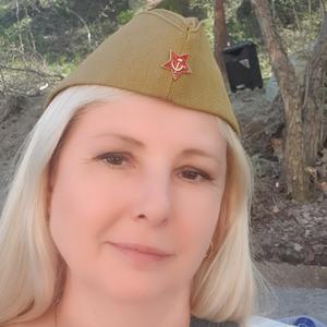 Парни в Новосибирске: Наталья, 54 - ищет девушку из Новосибирска