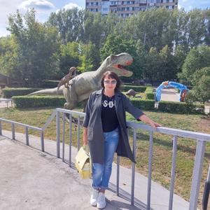 Девушки в Тольятти: Лаура, 46 - ищет парня из Тольятти