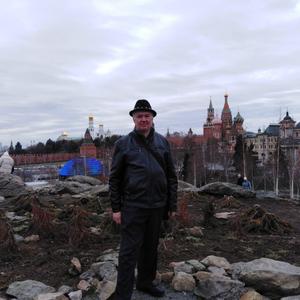 Парни в Химках: Михаил, 57 - ищет девушку из Химок