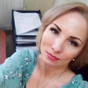 Девушки в Новосибирске: Ольга, 43 - ищет парня из Новосибирска