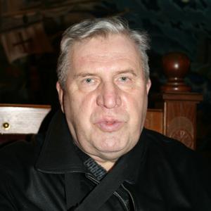 Владимир, 78 лет, Бугуруслан
