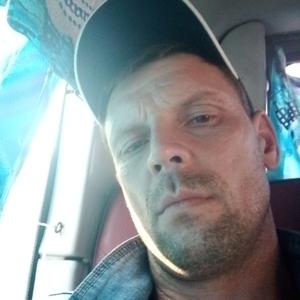 Парни в Лесосибирске: Александр, 40 - ищет девушку из Лесосибирска