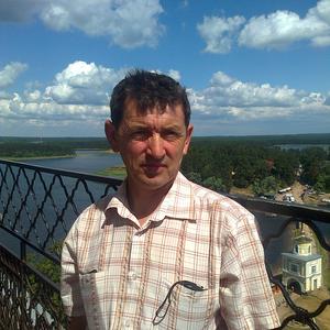 Парни в Вышний Волочке: Александр Елисеев, 57 - ищет девушку из Вышний Волочка