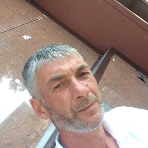 Руслан, 47 лет, Саратов