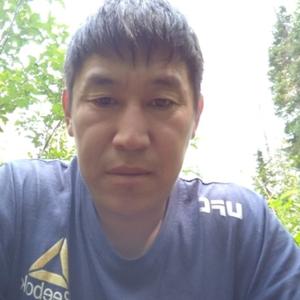 Парни в Улан-Удэ: Жаргал, 32 - ищет девушку из Улан-Удэ
