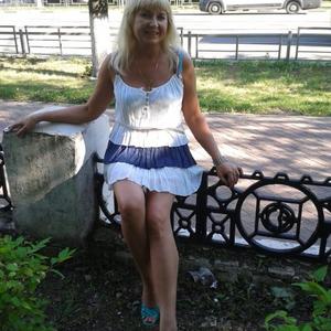 Девушки в Твери: Ирина, 52 - ищет парня из Твери